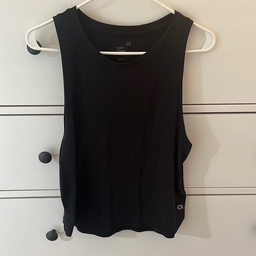 New GapFit Breathe Tank Top